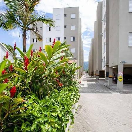 Apto Em Ubatuba Divisa Com A Praia De Itagua E Facil Acesso As Praias Fica Ao Lado Do Atacado Tenda Da Rodovia Rio Santos מראה חיצוני תמונה